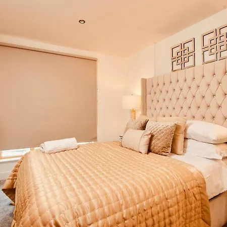 公寓 Primedoorstep Deluxe Apt, River Canal View& Free Parking! *