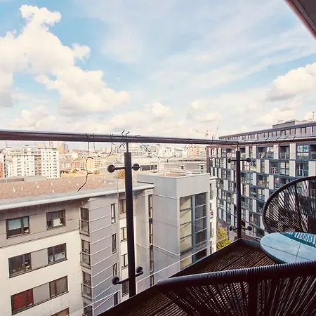 Primedoorstep Deluxe Apt, River Canal View& Free Parking! 利兹