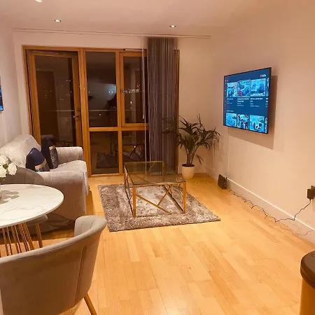 公寓 Primedoorstep Deluxe Apt, River Canal View& Free Parking! *