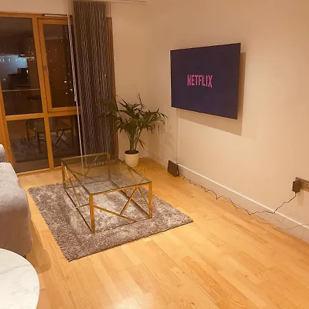Primedoorstep Deluxe Apt, River Canal View& Free Parking! 公寓 利兹