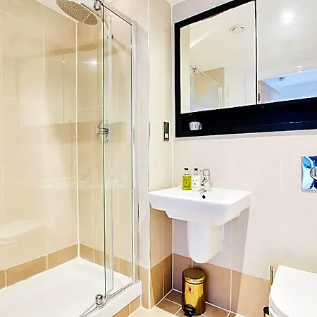 公寓 Primedoorstep Deluxe Apt, River Canal View& Free Parking! *