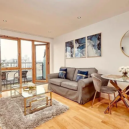 Primedoorstep Deluxe Apt, River Canal View& Free Parking! 公寓