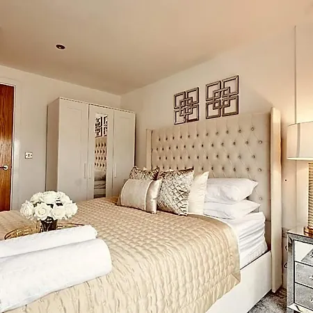 公寓 Primedoorstep Deluxe Apt, River Canal View& Free Parking! *